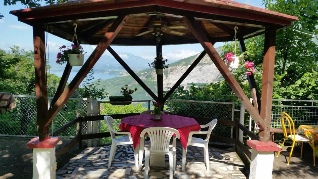 Melnicani, Breathtaking View Guest House Debar Exterior foto